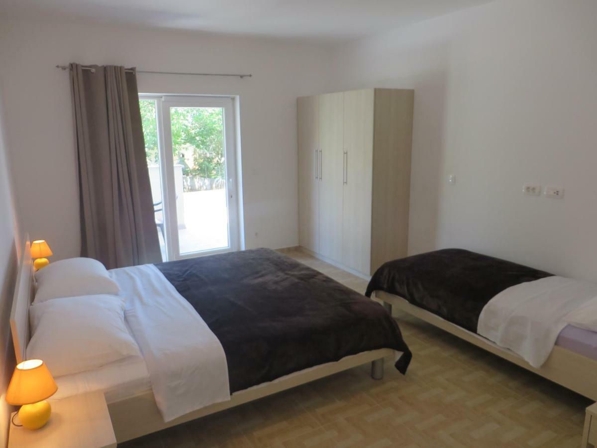 Luka Apartments 비오그라드나모루 외부 사진